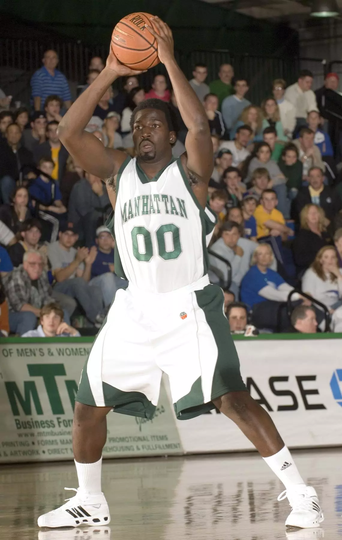 MEN'S BASKETBALL CONTINUES MAAC PLAY AT LOYOLA ON SUNDAY