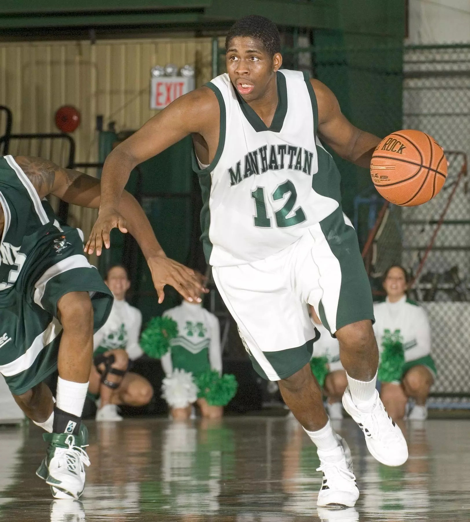 MEN'S BASKETBALL LOOKS TO REBOUND AT SIENA ON THURSDAY
