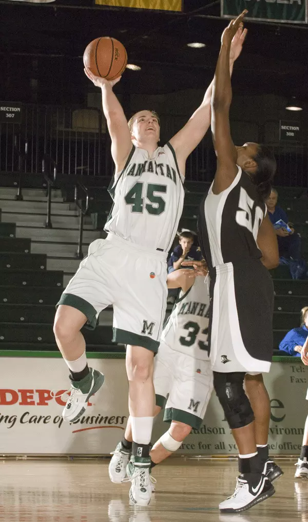 WOMEN?S BASKETBALL FALLS IN LAST NON-CONFERENCE GAME OF THE SEASON TO VILLANOVA, 69-48
