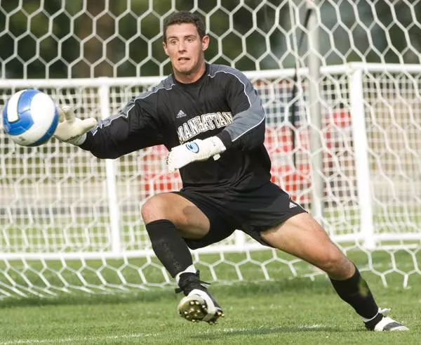 MEN'S SOCCER BATTLE OF THE BRONX GAME PLAYS OUT AS 0-0 DEFENSIVE BATTLE