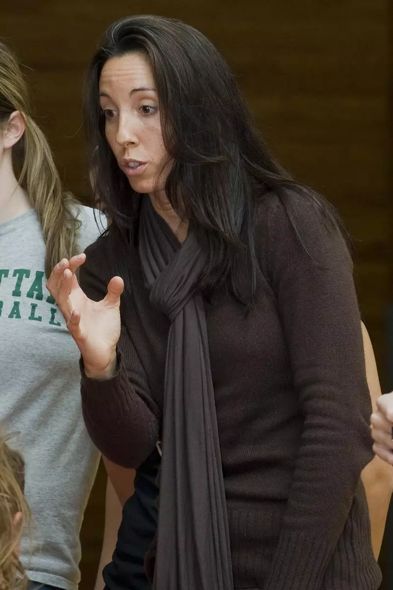 Ward Notches 200th Career Win As Manhattan Sweeps Canisius