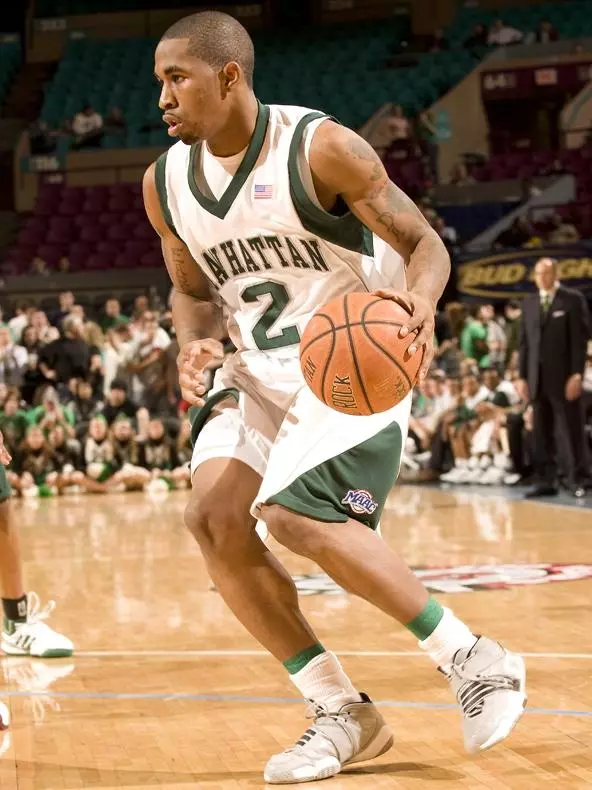 Jaspers Compete in Annual Green & White Game