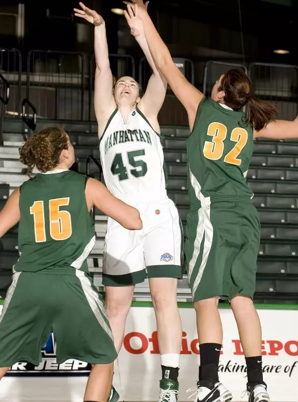 Vermont Rallies Past Manhattan, 69-50