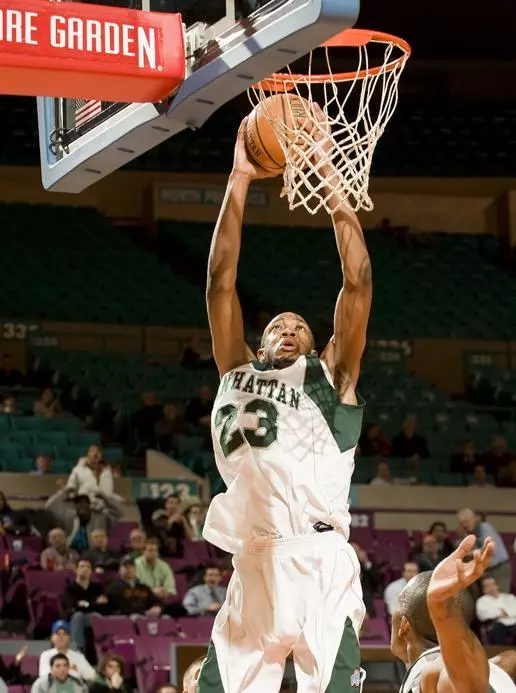 Manhattan Soars past Golden Griffs in MAAC Opener