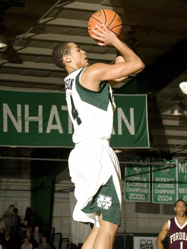 Jaspers Late Rally Falls Short at St. Francis (N.Y.)