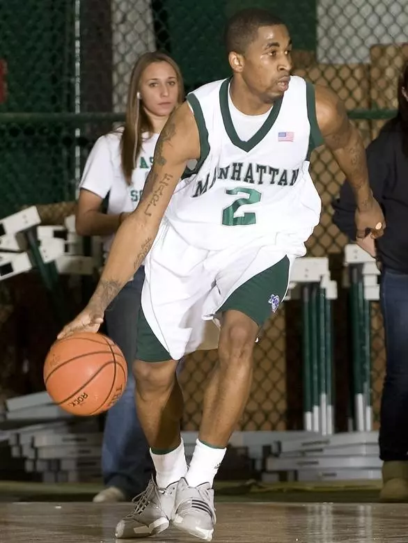 Jaspers Score Seventh Win; Manhattan Tops Long Island