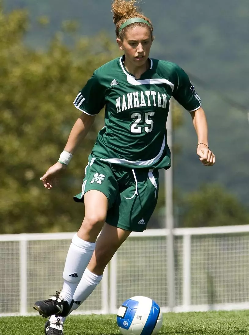 Manhattan Holds Off Gaels Late Rally; Lady Jaspers Remain in MAAC Playoff Hunt