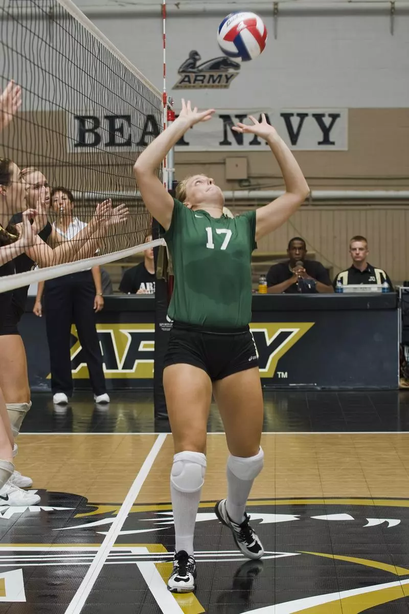 Lady Jaspers Fall at Hofstra