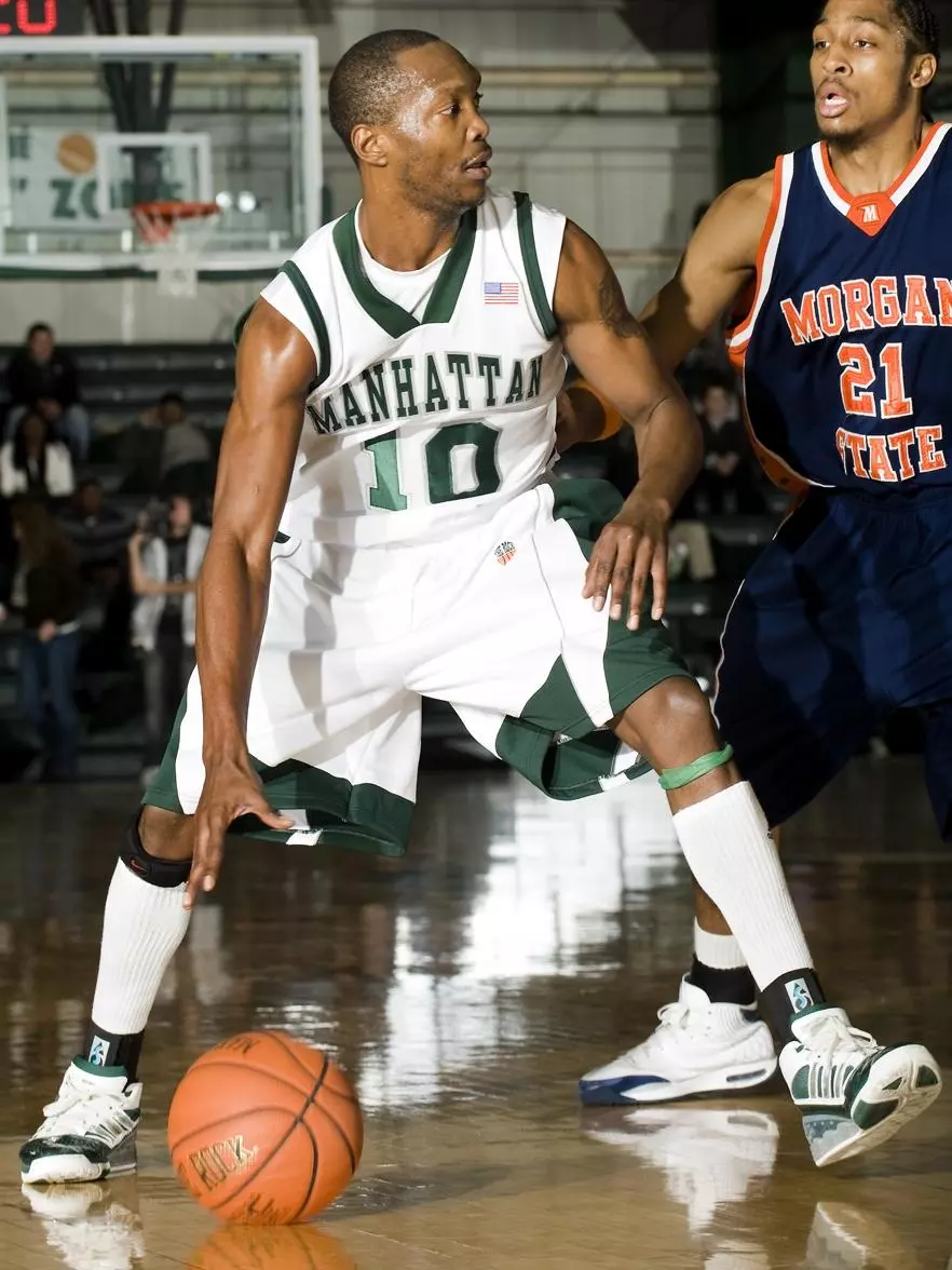 Jaspers send Seniors out in Style