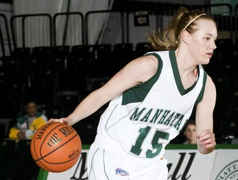 Strong First Half Leads Manhattan Past Army, 65-52