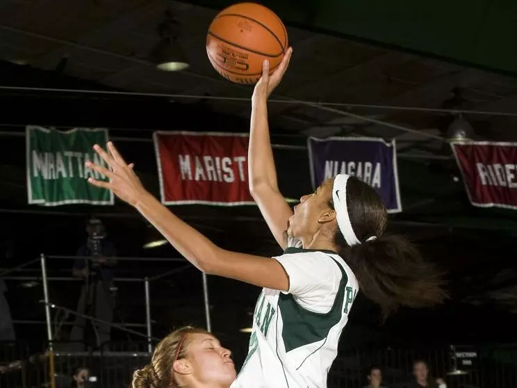 Pacheco?s 25 Points Not Enough In 73-65 Loss to Hofstra