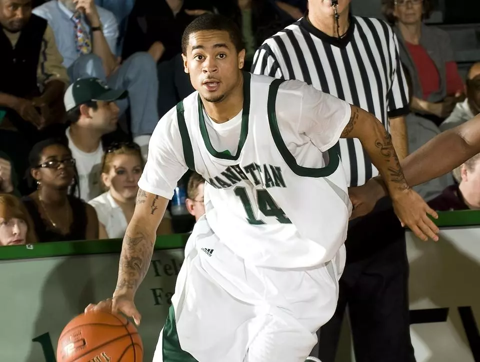 Jaspers Stroll Past Fordham in 102nd ?Battle of the Bronx?