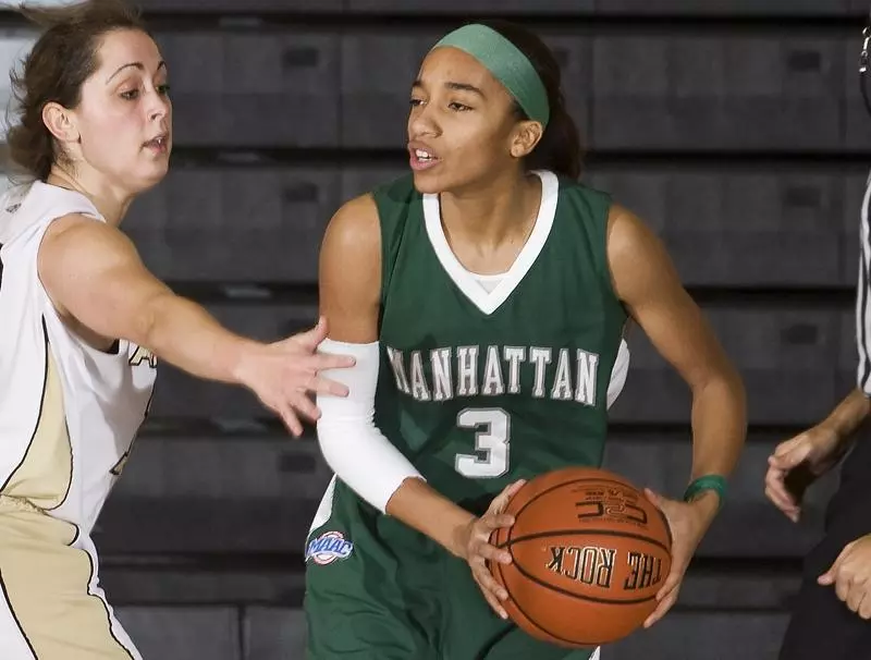 Pacheco, Loutsenhizer Lead Manhattan Past Saint Peter?s, 66-48