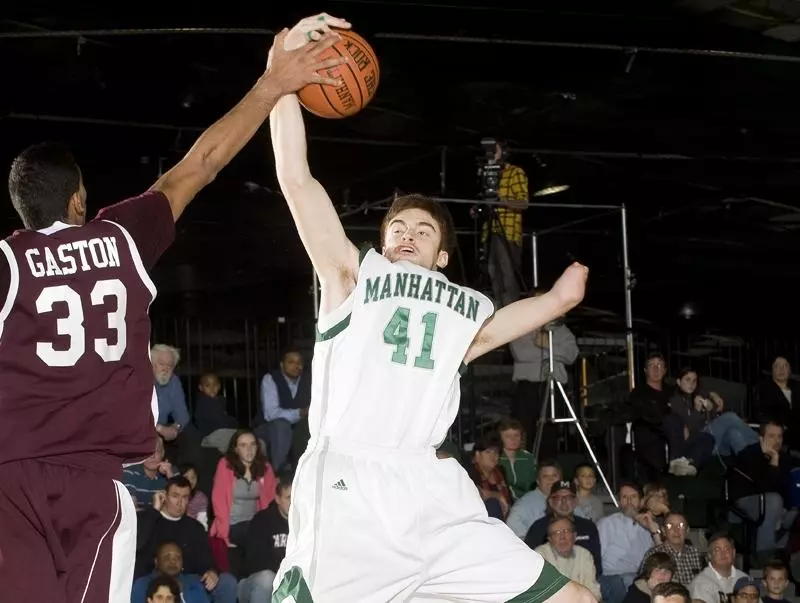 Manhattan Stumbles in Final Contest of the Decade