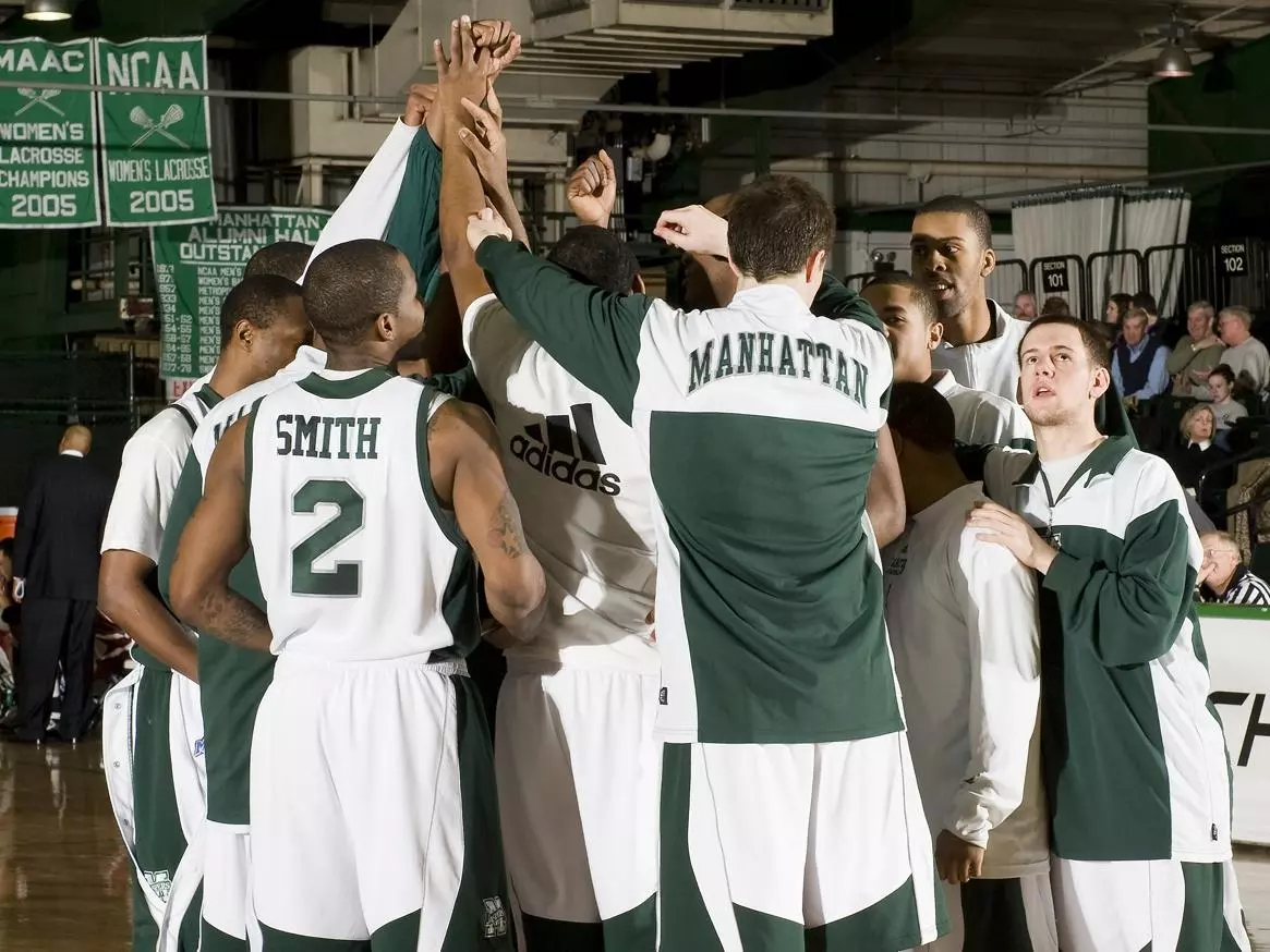 Jaspers Roll into the Arena at Harbor Yard