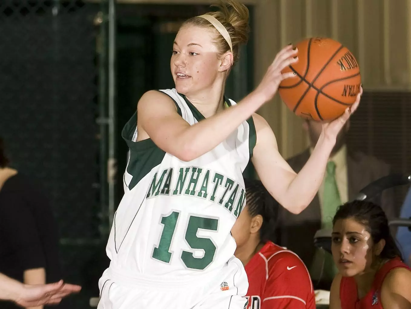 Lady Jaspers Wrap Up Homestand Against Gaels