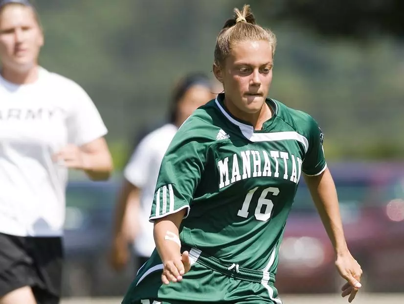 Manhattan uses Second Half Surge to Top Wagner