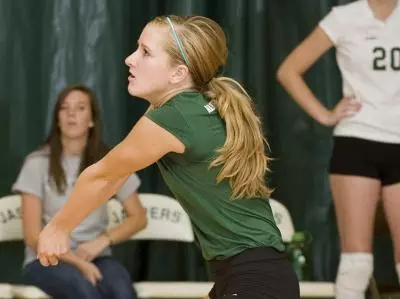 Manhattan Survives Rider In Five Sets