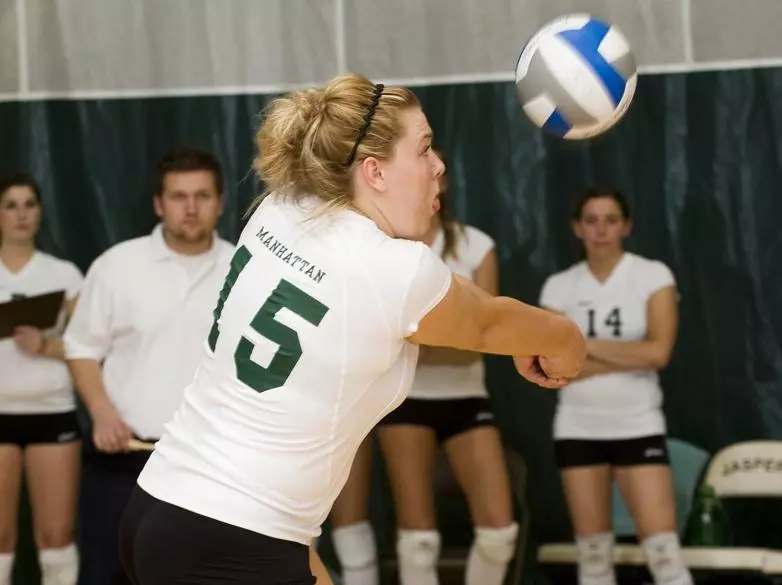 Manhattan Falls In Five Sets at Saint Peter?s
