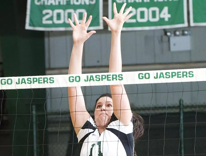 Lady Jaspers Roll Past Fairleigh Dickinson