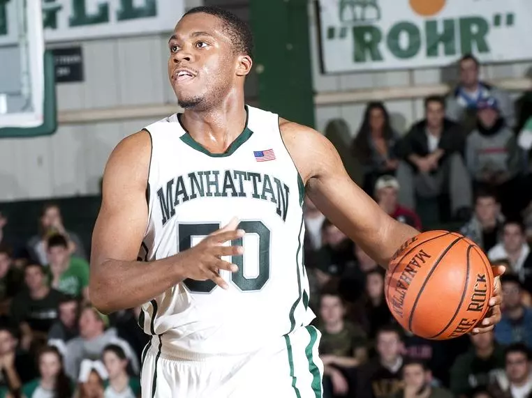 Manhattan Falls to Red Foxes