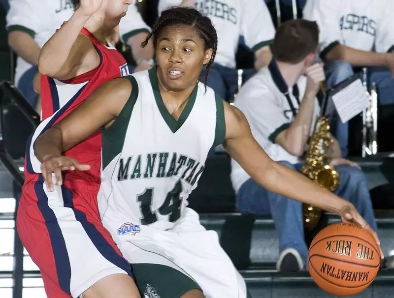 Lafayette?s Late Three Ends Manhattan?s Winning Streak