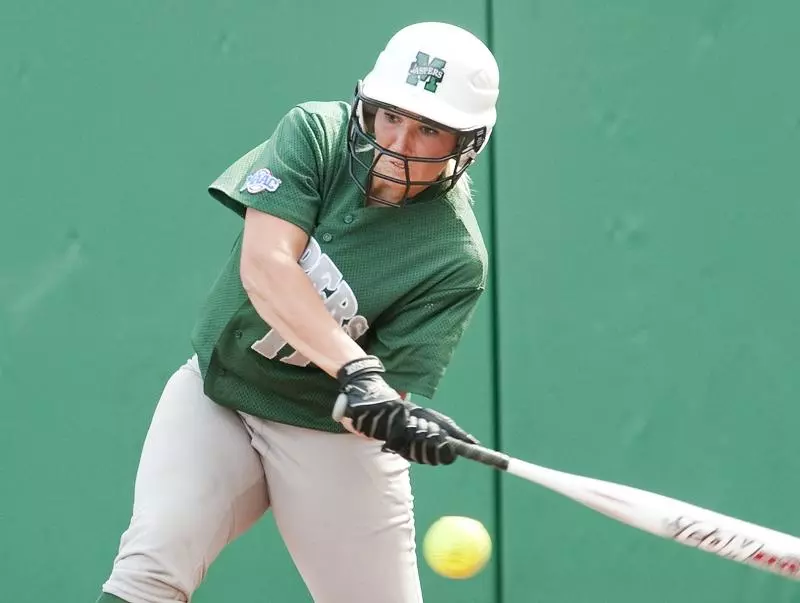 Offensive Explosion Lifts Manhattan Past Wagner