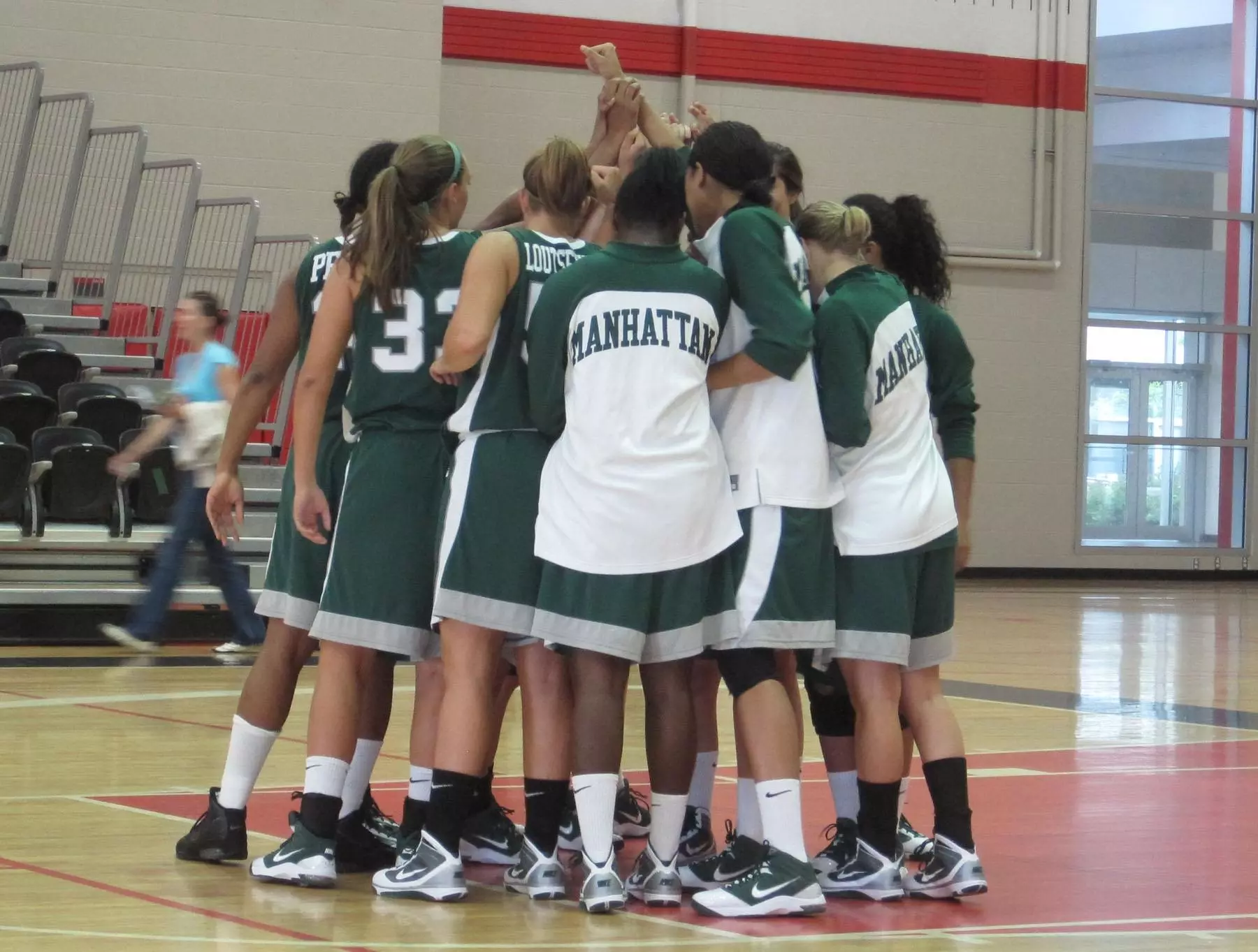Manhattan Pulls Away From Carleton Late In 76-65 Win