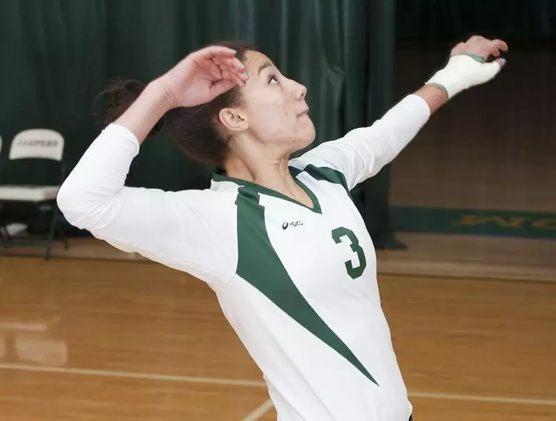 Manhattan Drops Tight Four-Setter to William & Mary
