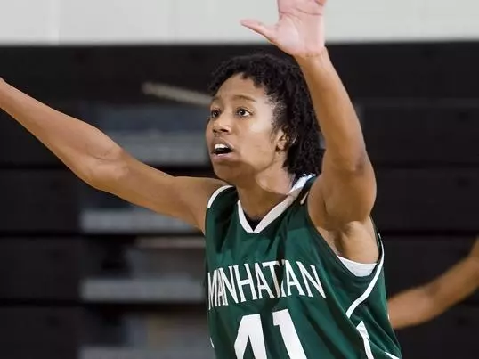Manhattan Advances to WBI Semifinals With 78-63 Win at Holy Cross