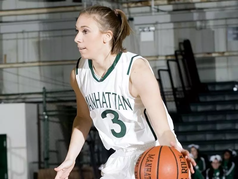 Jaspers Stumble Against Loyola, 59-45