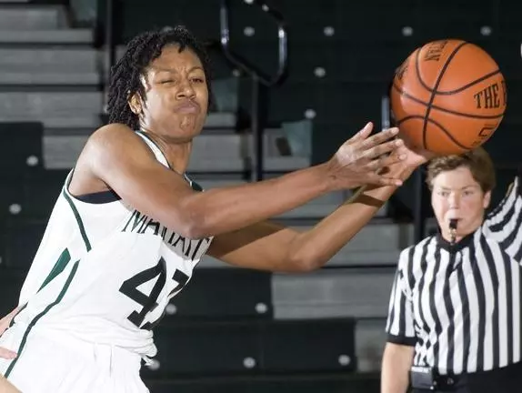 Fairfield Ends Manhattan?s Winning Streak, 63-59