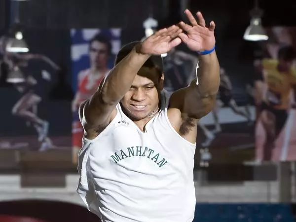 Manhattan Men Place Ninth, Women 13th at Great Dane Classic