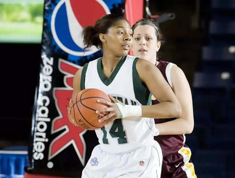 Fordham Takes ?Battle of the Bronx,? 59-49