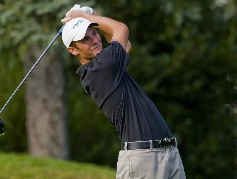 Jaspers Find Winning Stroke in Defeat of Peacocks