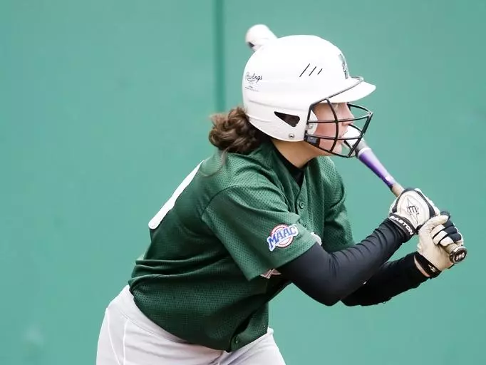 Jaspers Drop Final Non-Conference Twinbill to Wagner