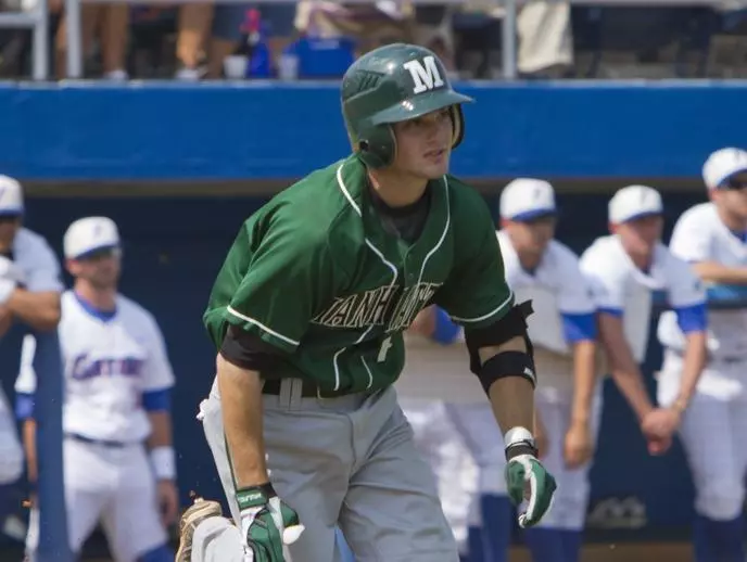 Manhattan Picks Up First Victory of Jim Duffy Era