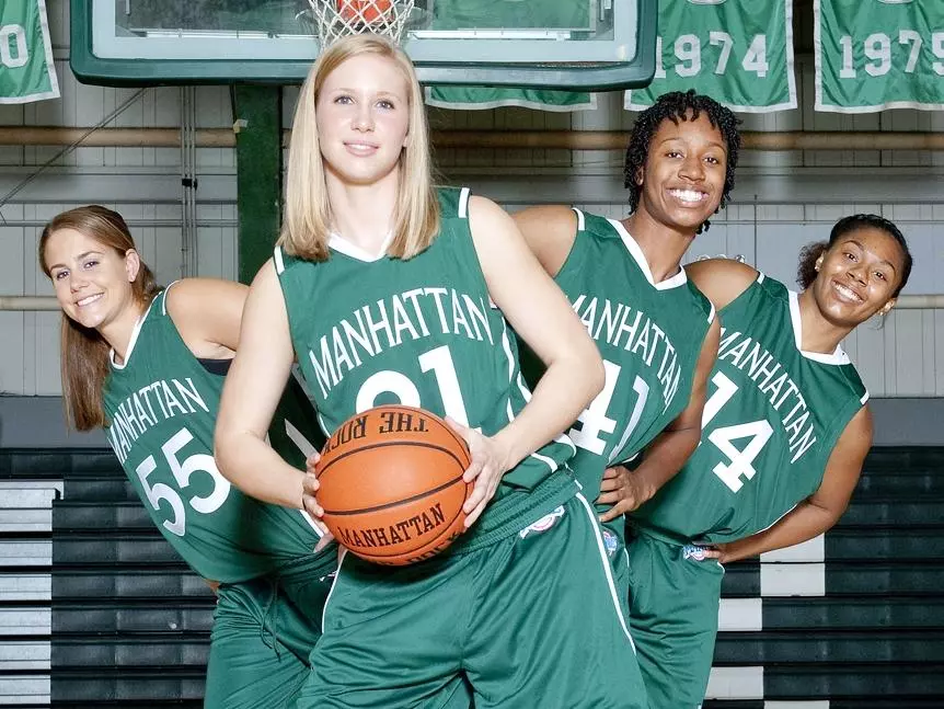 Jaspers Host Saint Peter's On Senior Day