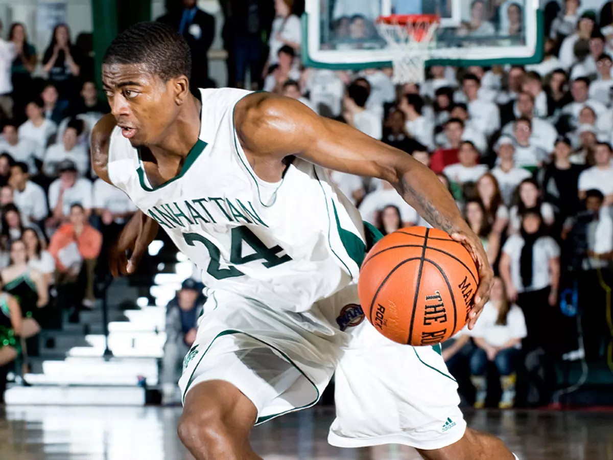 Jaspers Win First Postseason Tournament Game Since 2006