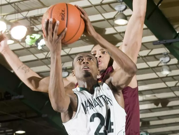 Manhattan?s Eight Game Win Streak Snapped by Iona