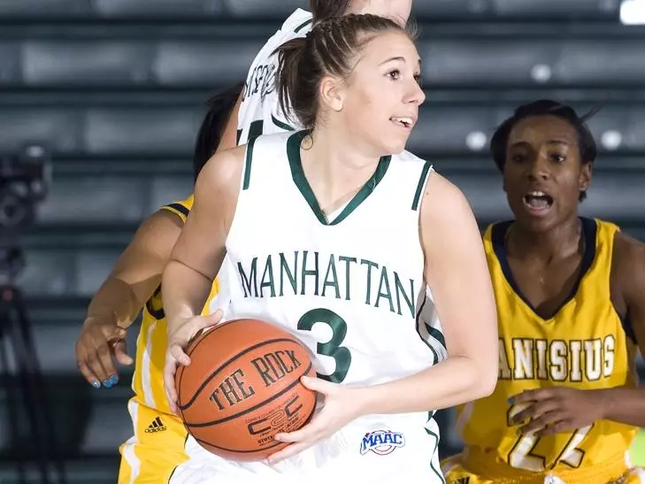 Jaspers Tripped Up at Iona, 76-46