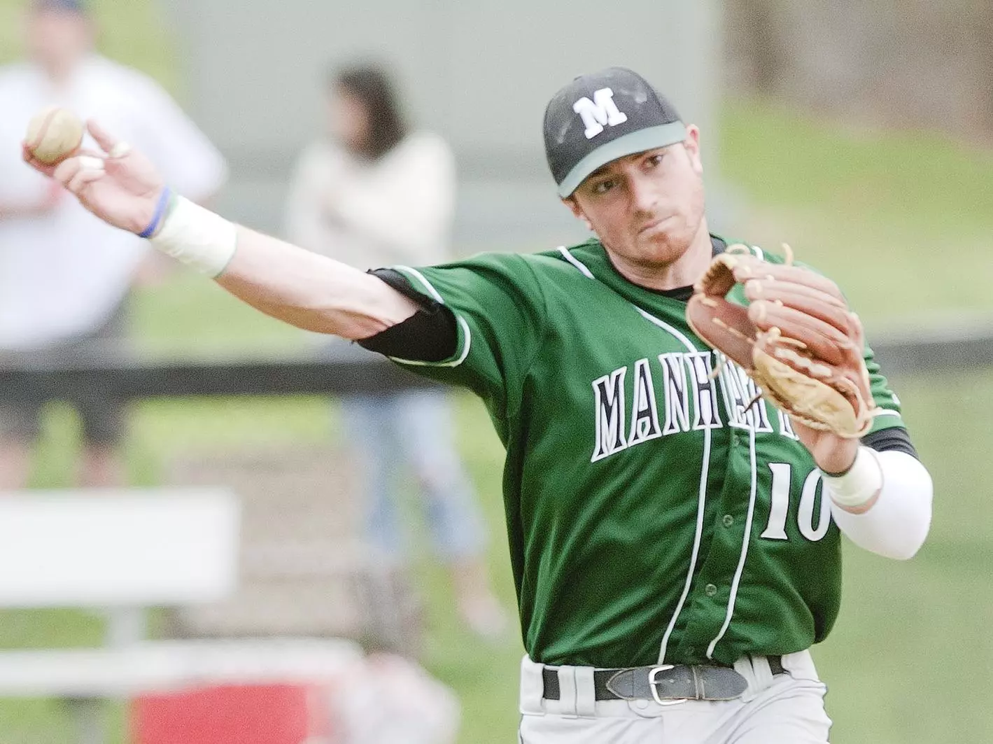 Jaspers Prevail in 13-Innings over Seton Hall