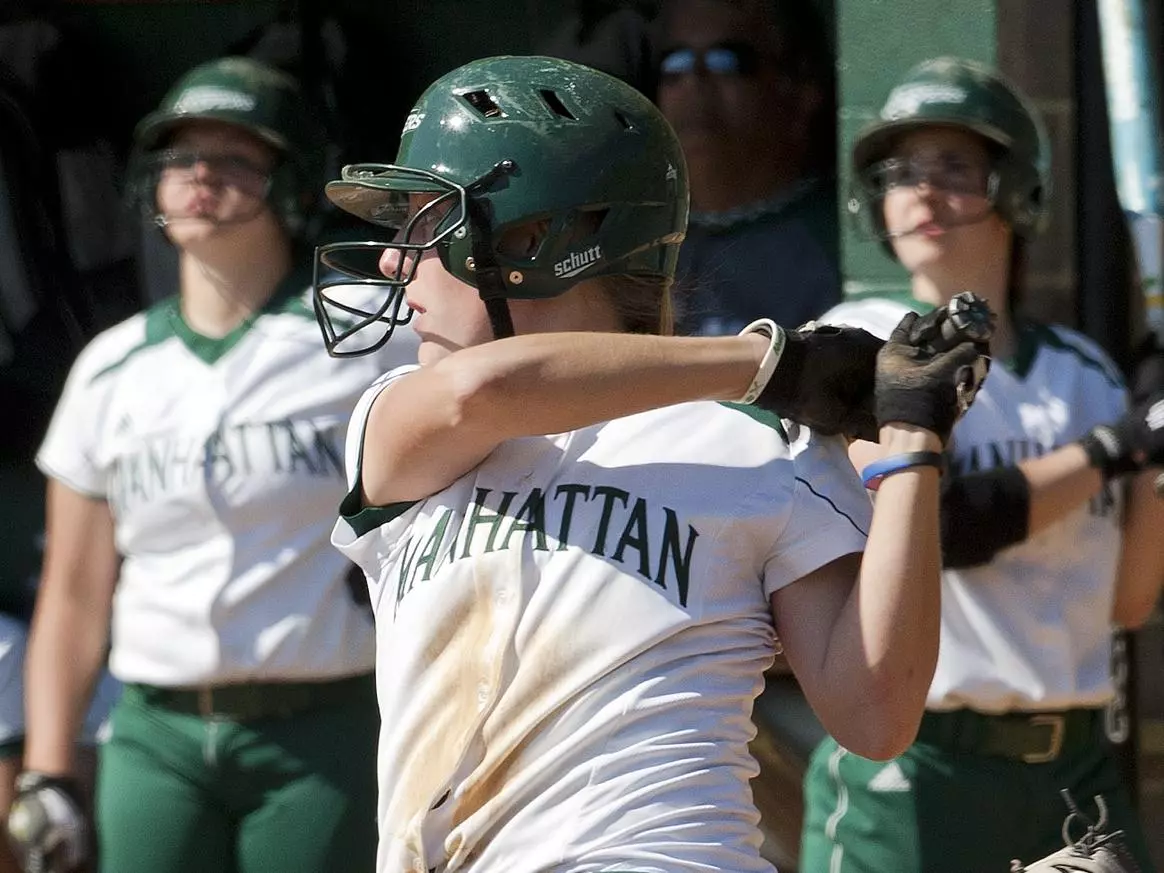 Late Rally Falls Short In Loss to Stony Brook