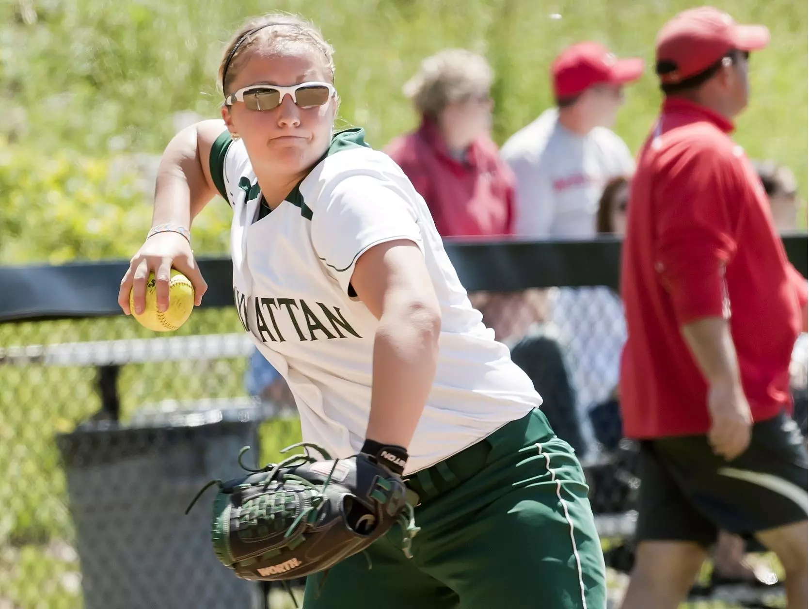 Jaspers Split Non-Conference Twinbill With Lehigh