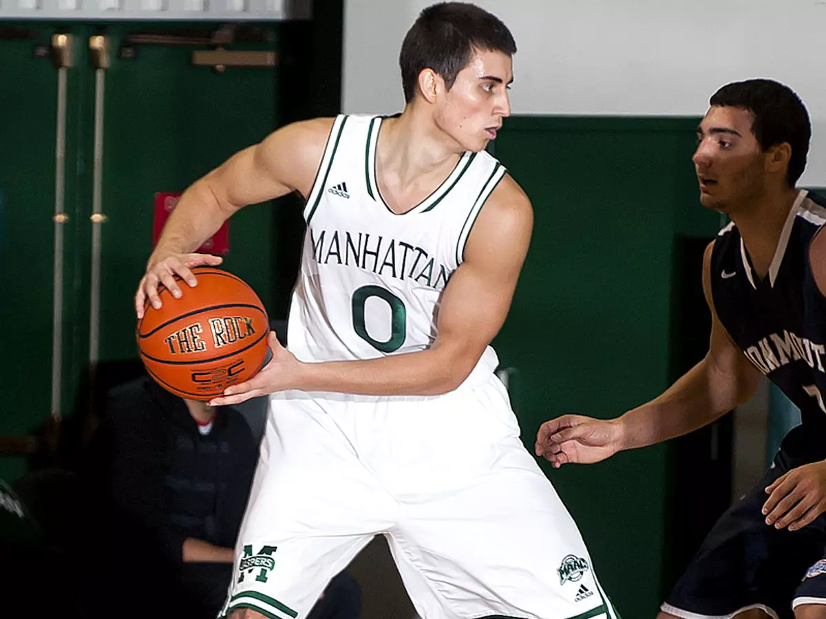 Men's Hoops Rolls to 83-57 Win over Fairfield at Draddy Gym