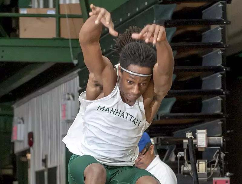 Manhattan Notches Strong Performances at NYU Saturday Night Shootout