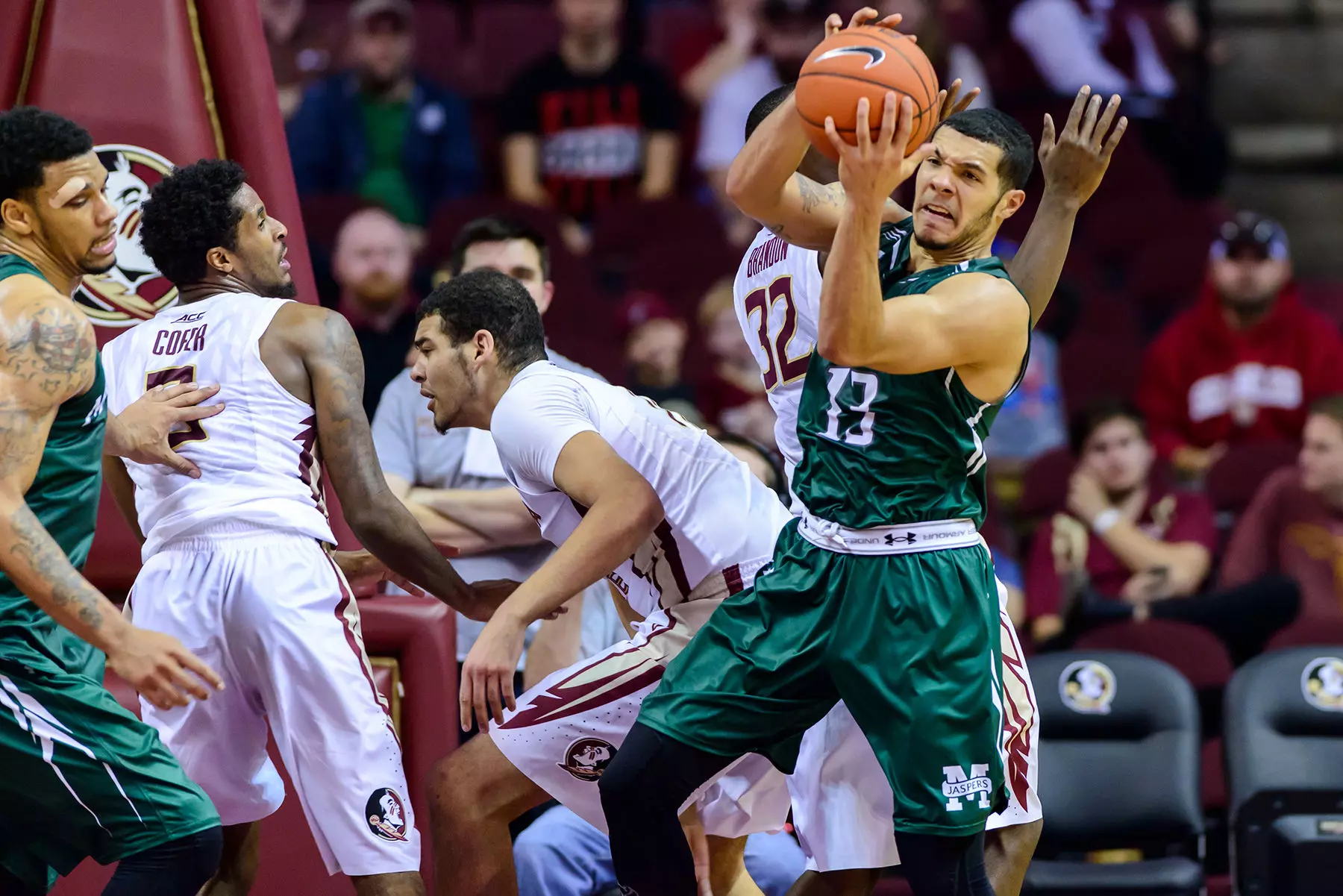 Andujar's Near Triple-Double Powers Manhattan Past Marist, 60-38