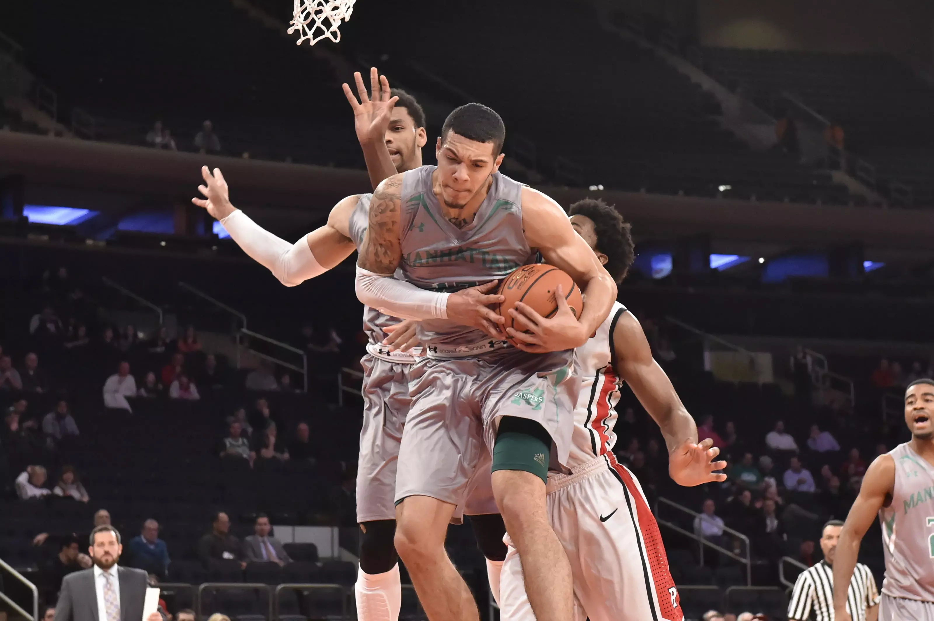 Quinnipiac Posts 73-59 Win Over Manhattan