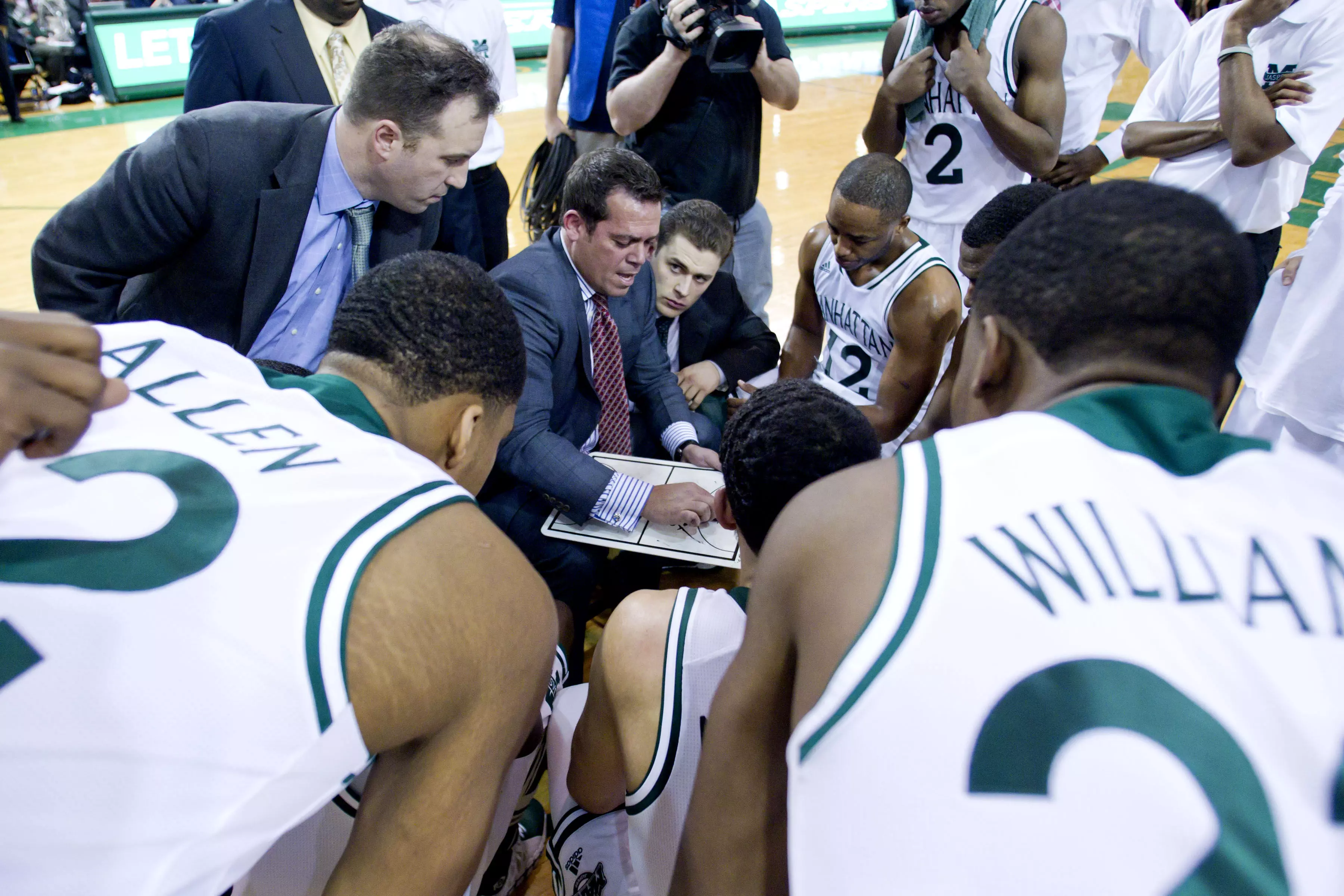Men's Basketball Meets Quinnipiac Sunday in MAAC Semifinals