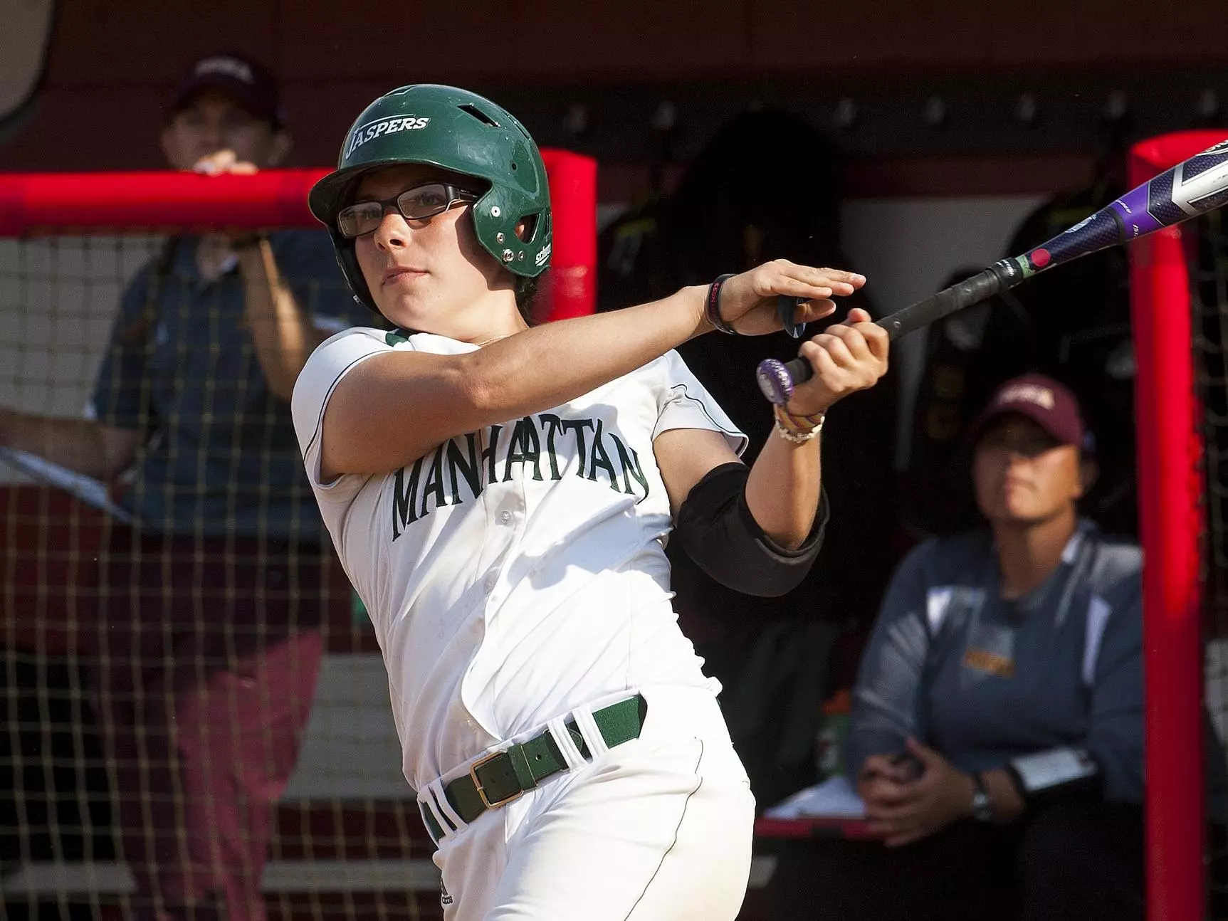 Late Rally, Strong Pitching Lift Jaspers to Split On Saturday
